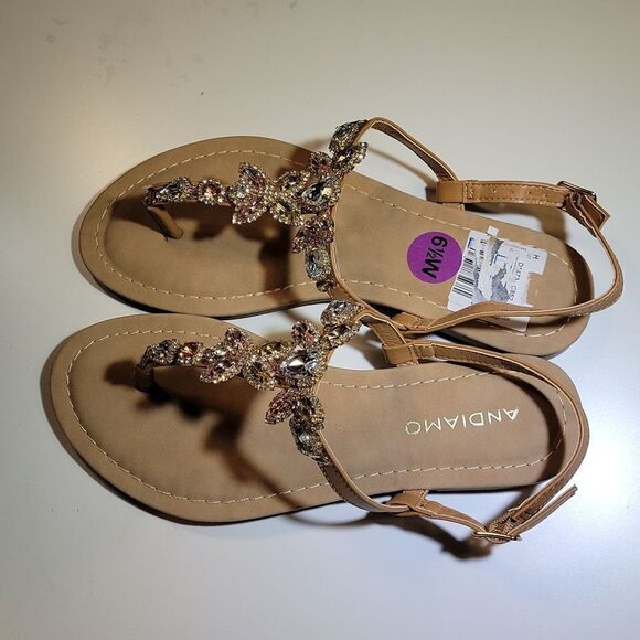 BRAND NEW ANDIAMO JEWELED THONG SANDAL - Picture 10 of 16